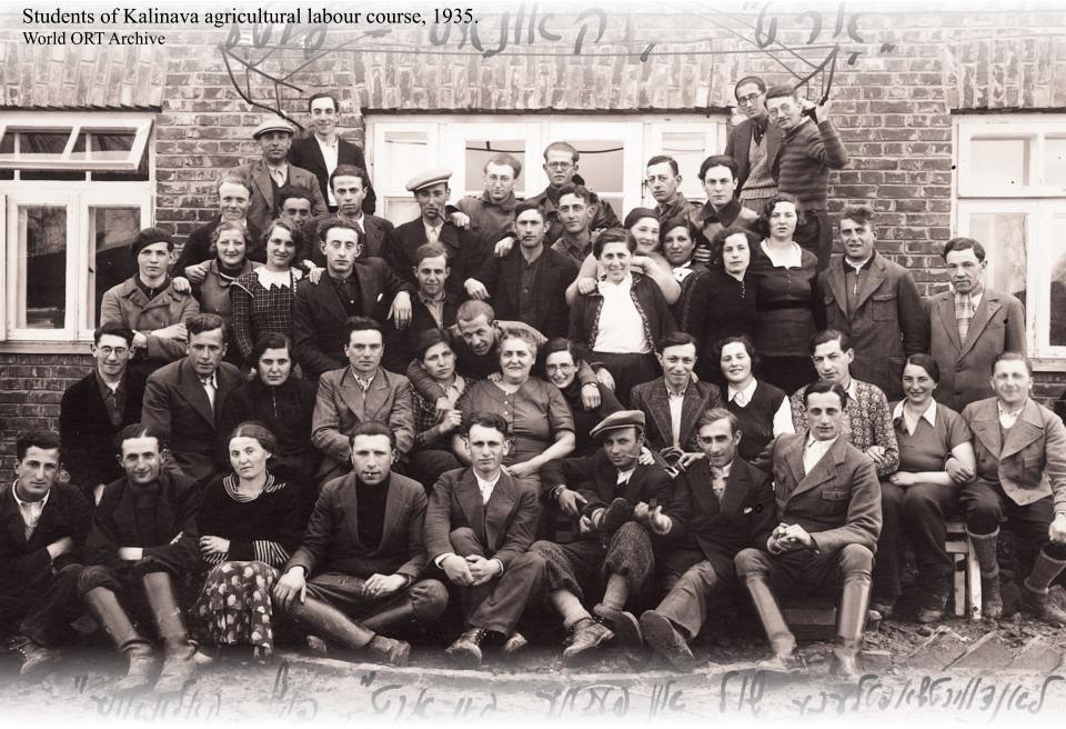 Students of Kalinava agricultural labour course, 1935. World ORT Archive