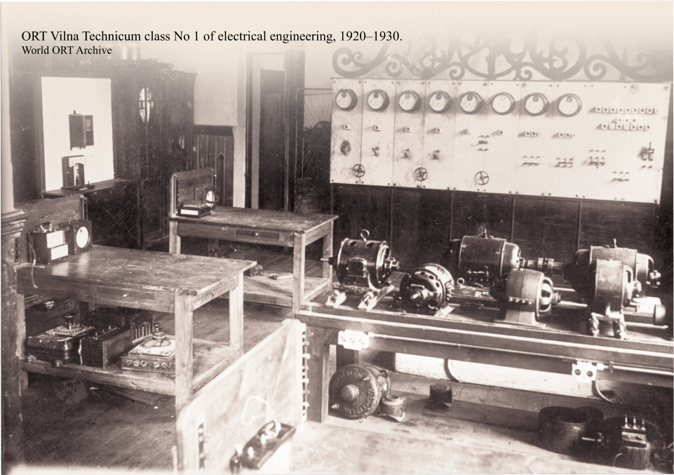 ORT Vilna Technicum class No 1 of electrical engineering, 1920�1930. World ORT Archive